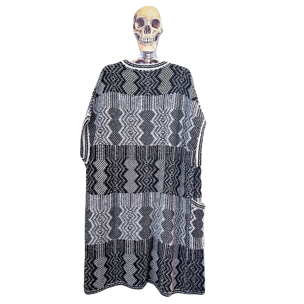 EUC ☕️ ASOS long knit cardigan / cape in black and white pattern. - Picture 3 of 10